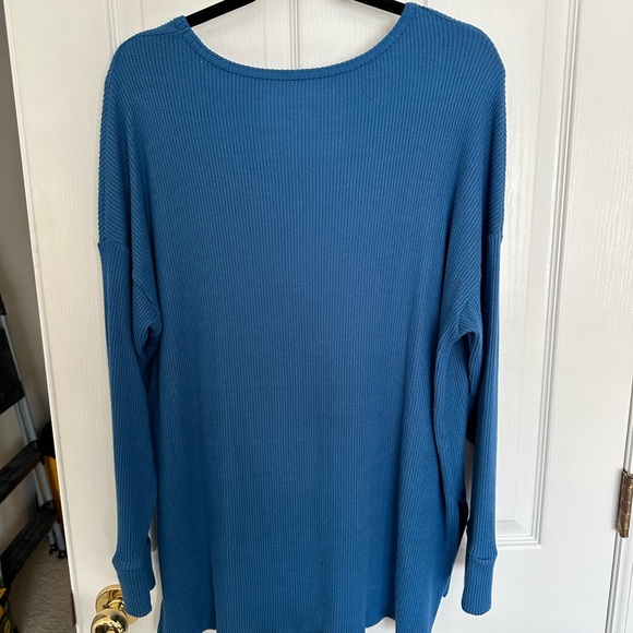 AE Long Sleeve Blue Oversized Sweater - Picture 2 of 3